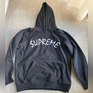 Supreme sweatshirt hoodie